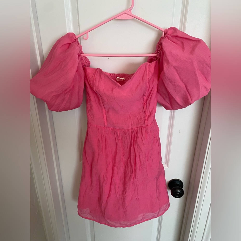 pink dress